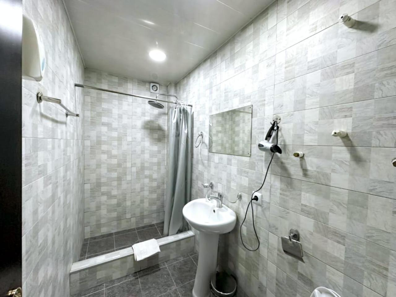 Hotel Home Tbilisi Exterior photo